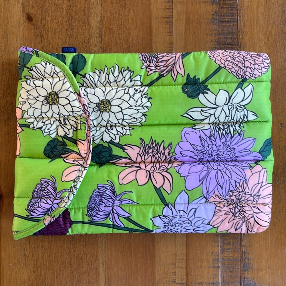 Baggu laptop case